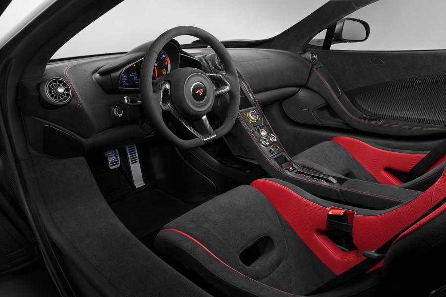 Интерьер McLaren 675LT 2015 года  (WW) (фото 15 из 39)